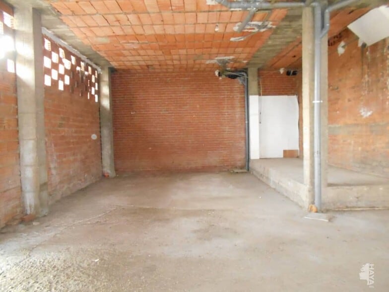 Local en Villaquilambre, León en venta - Foto del interior - Imagen 3 de 9