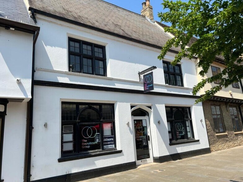 3 Cumbergate, Peterborough en alquiler - Foto del edificio - Imagen 3 de 5