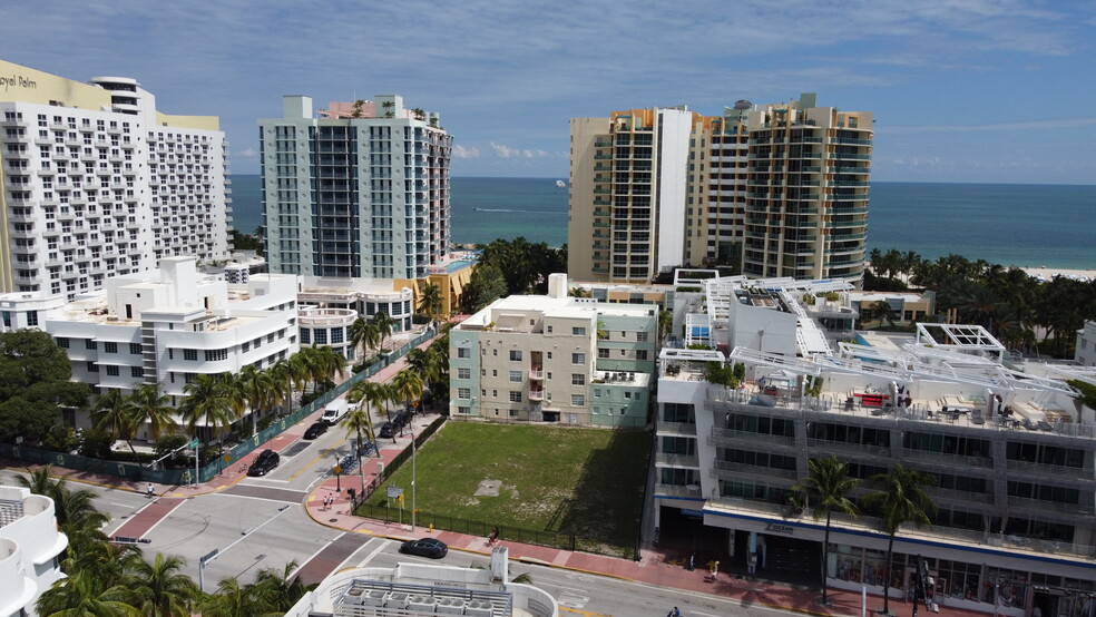 1475 Collins Ave, Miami Beach, FL en venta - Foto del edificio - Imagen 1 de 5