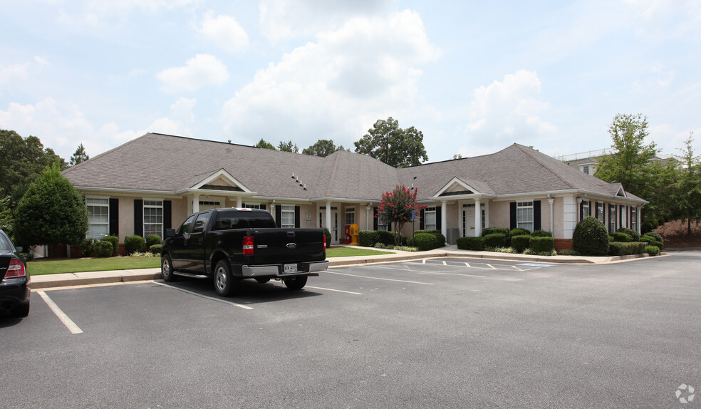 245 Country Club Dr, Stockbridge, GA en alquiler - Foto principal - Imagen 1 de 4