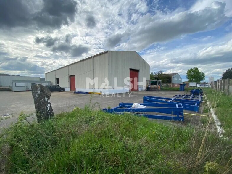 Oficina en Genay en alquiler - Foto del edificio - Imagen 1 de 8