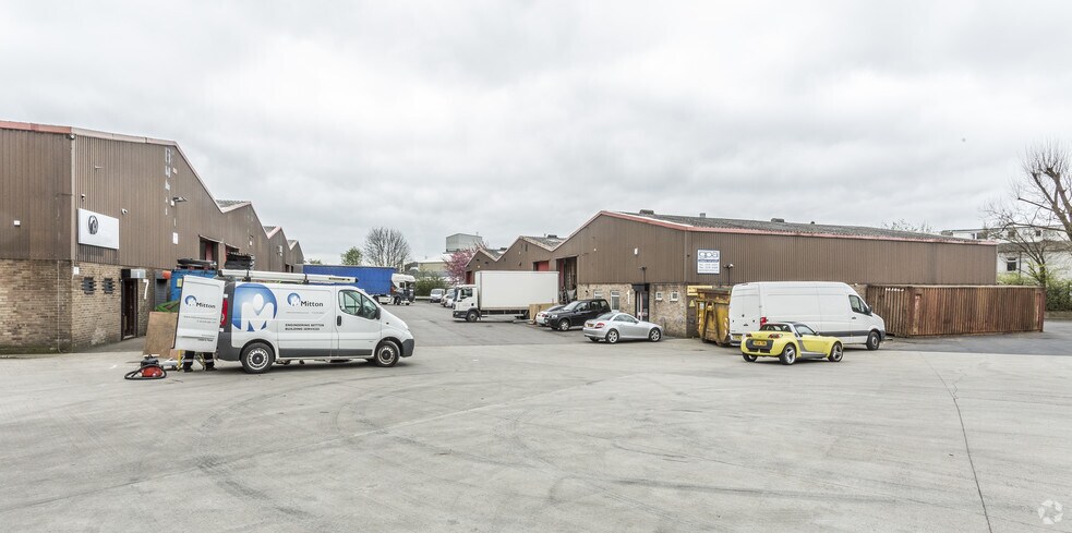 Brighouse Rd, Bradford en alquiler - Foto del edificio - Imagen 2 de 7