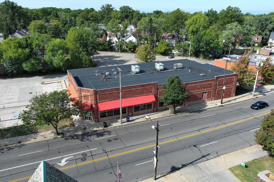 2590 Noble Rd, Cleveland Heights, OH en alquiler - Foto del edificio - Imagen 2 de 13