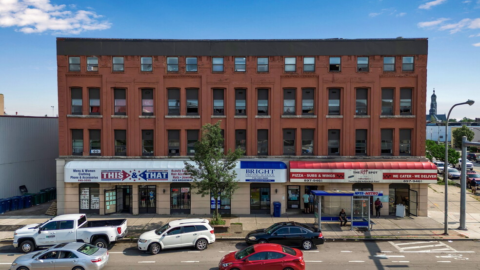 959 Broadway St, Buffalo, NY en venta - Foto del edificio - Imagen 1 de 38