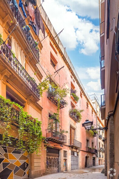 Edificio residencial en Barcelona, Barcelona en venta - Foto principal - Imagen 1 de 1
