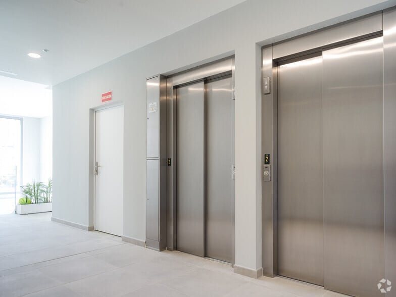 Centro Comercial Gran Mango Gran Via Hortaleza Avenida San Luis