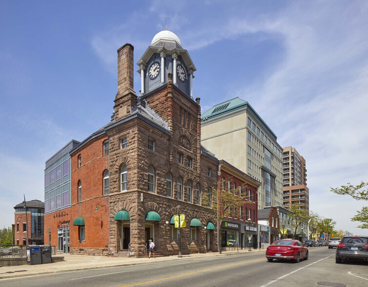 8-10 Queen St W, Brampton, ON en alquiler - Foto del edificio - Imagen 1 de 6