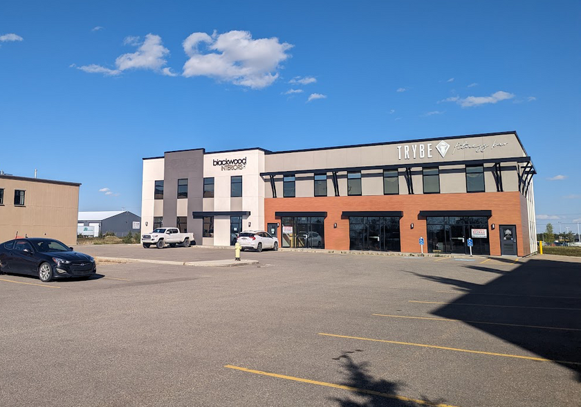 29 Beju Industrial Dr, Sylvan Lake, AB en alquiler - Foto del edificio - Imagen 1 de 3