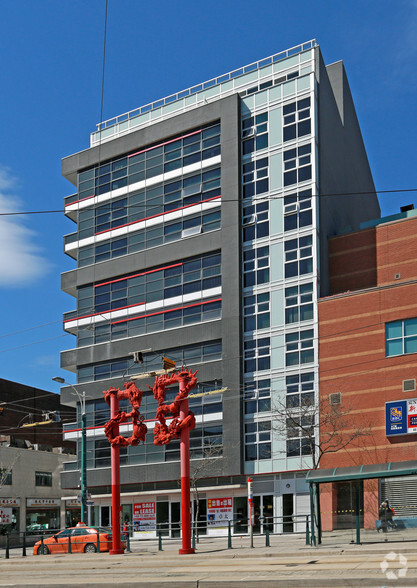 270 Spadina Ave, Toronto, ON en alquiler - Foto del edificio - Imagen 3 de 3