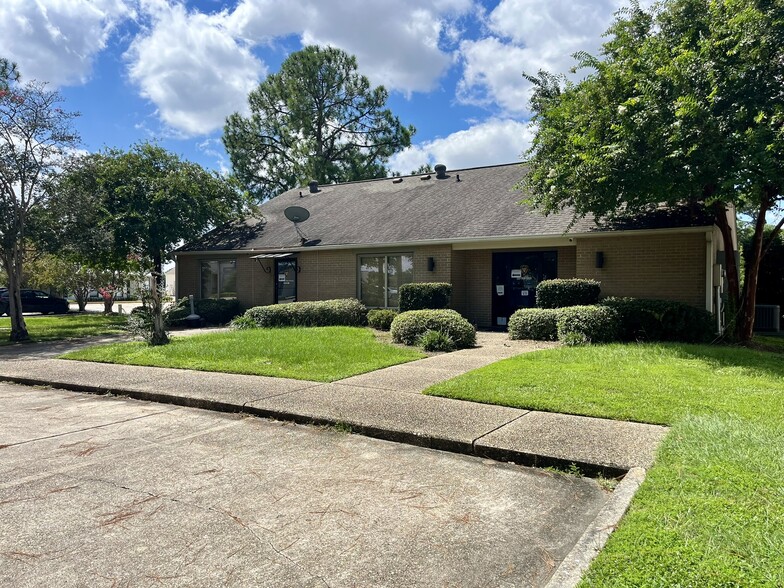 9405 Interline Ave, Baton Rouge, LA en alquiler - Foto del edificio - Imagen 3 de 4