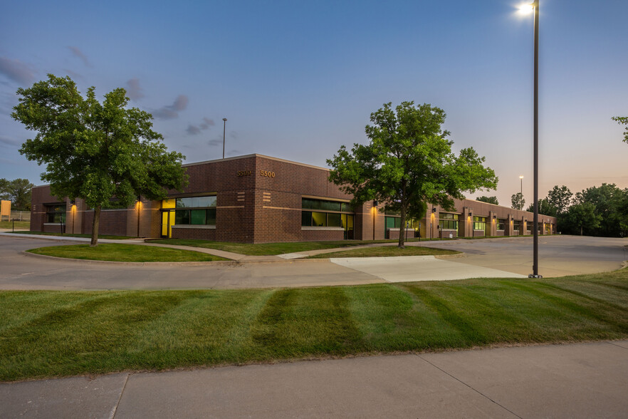 5500 Westown Pky, West Des Moines, IA en alquiler - Foto del edificio - Imagen 3 de 18