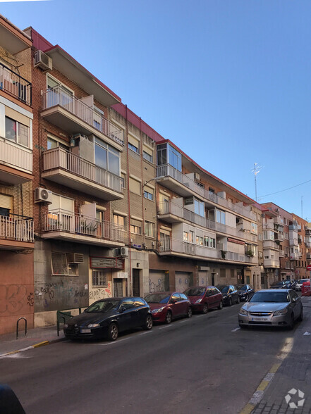 Calle de Nuestra Señora de la Luz, 27, Madrid, Madrid en alquiler - Foto del edificio - Imagen 2 de 2