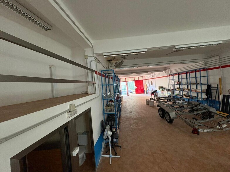 Local en Ferrol, La Coruna en venta - Foto del interior - Imagen 2 de 11