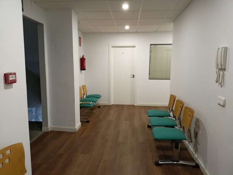 Oficina en Cáceres, Cáceres en alquiler - Foto del edificio - Imagen 3 de 20