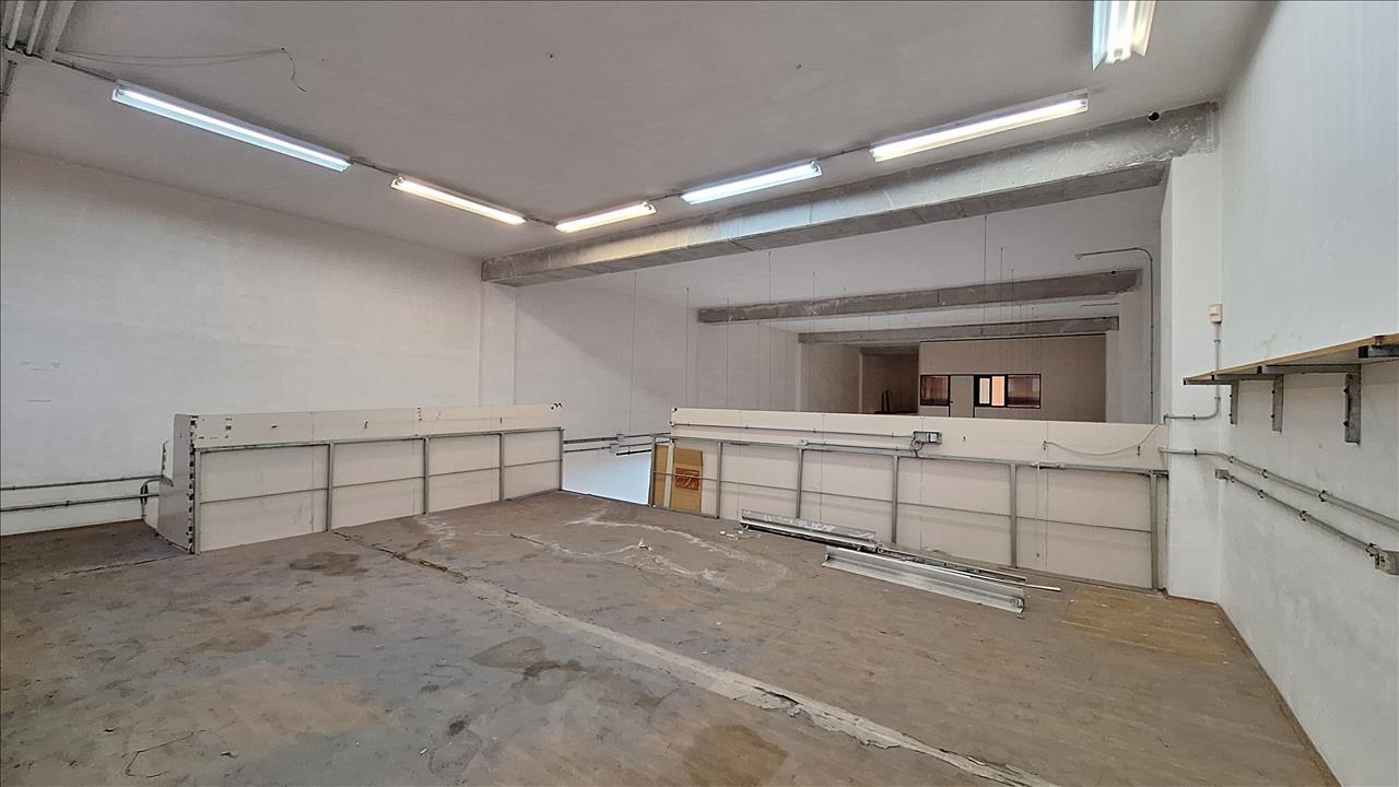 Nave en Mataró, Barcelona en venta Foto del interior- Imagen 1 de 1