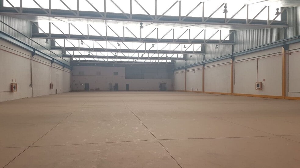 Polígono la Red Treinta, S/N, Alcalá de Guadaíra, Sevilla en alquiler - Foto del edificio - Imagen 3 de 35