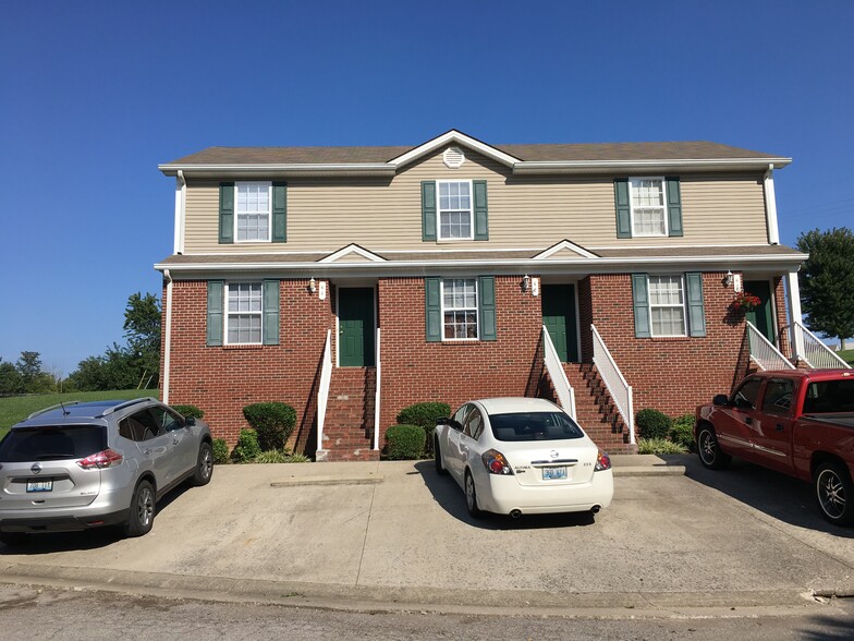 40 Oakwood Dr, Lancaster, KY en venta - Foto principal - Imagen 1 de 1