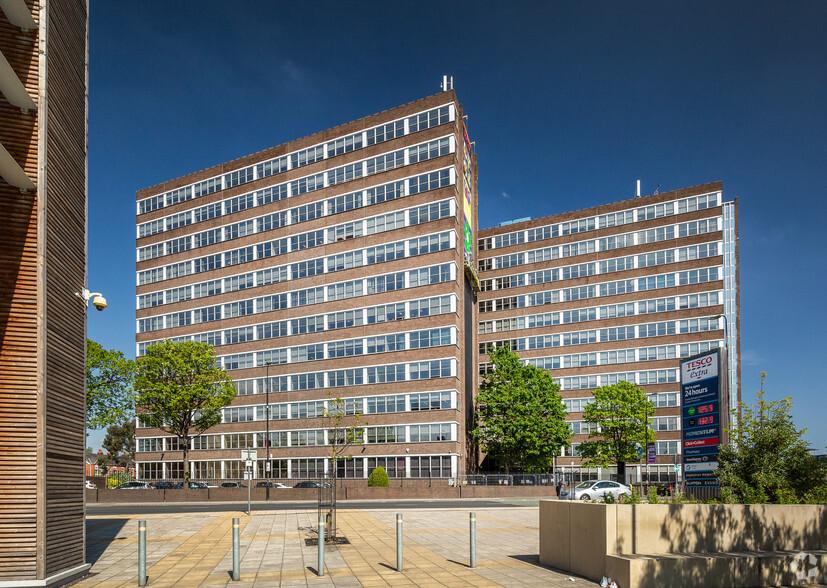 Chester Rd, Manchester en alquiler - Foto del edificio - Imagen 1 de 4