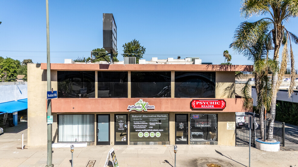 19709 Ventura Blvd, Woodland Hills, CA en venta - Foto del edificio - Imagen 1 de 29