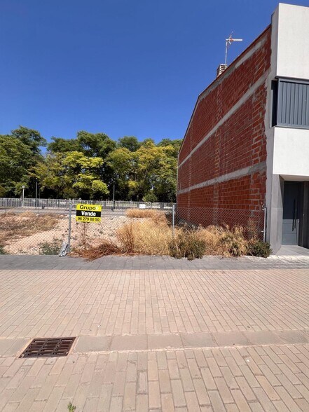 Terreno en Llíria en venta - Foto del edificio - Imagen 3 de 4