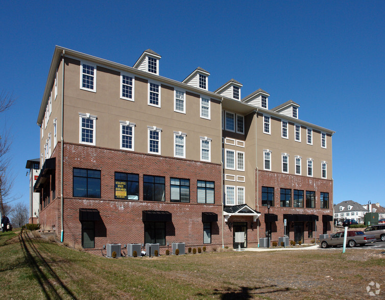 99 Lantern Dr, Doylestown, PA en alquiler - Foto del edificio - Imagen 3 de 5