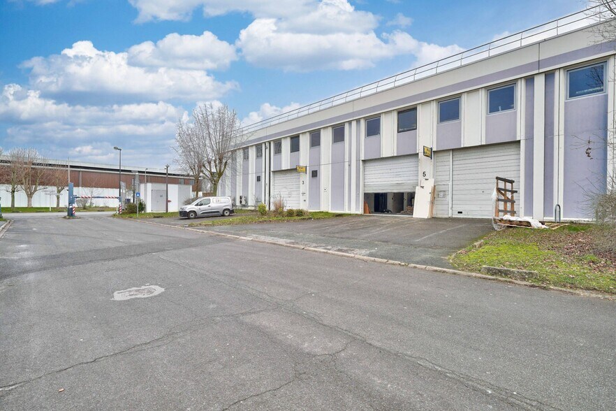4 Allée Du Cantal, Lisses en alquiler - Foto del edificio - Imagen 2 de 11