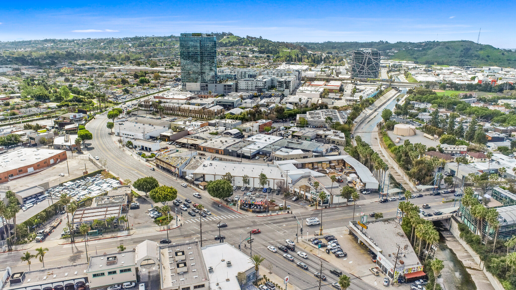 2901 La Cienega Blvd/5900 W Washington cartera de 2 inmuebles en venta en LoopNet.es Foto del edificio- Imagen 1 de 10