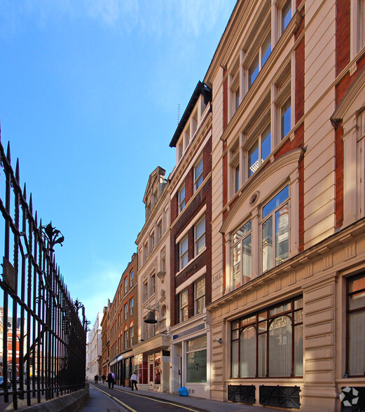 7 Bell Yard, London en alquiler - Foto del edificio - Imagen 2 de 2