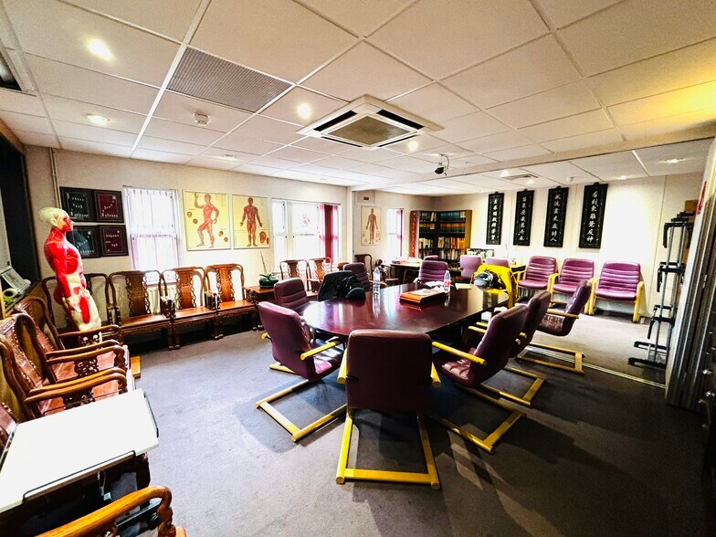 430 Archway Rd, London en alquiler - Foto del edificio - Imagen 2 de 6