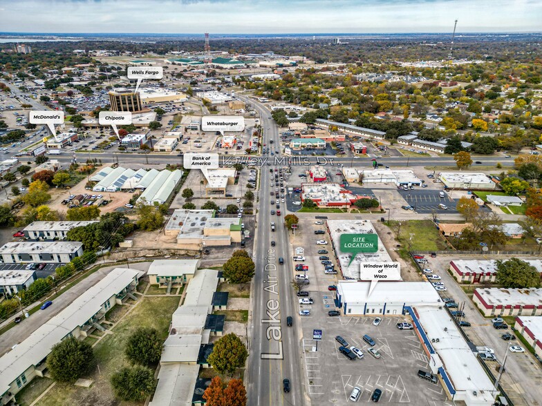 929-941 Lake Air Dr, Waco, TX en alquiler - Foto del edificio - Imagen 3 de 9