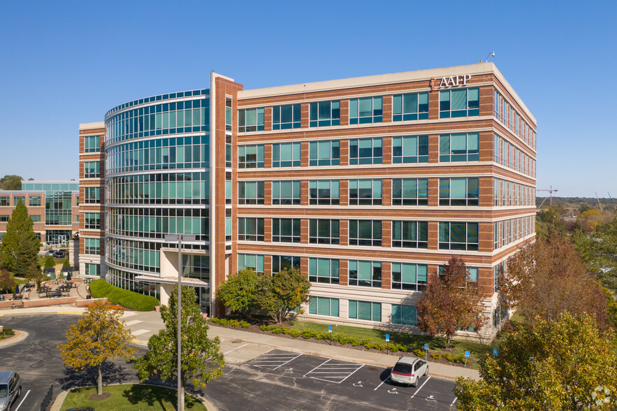 11400 Tomahawk Creek Pky, Leawood, KS en alquiler - Foto del edificio - Imagen 1 de 23