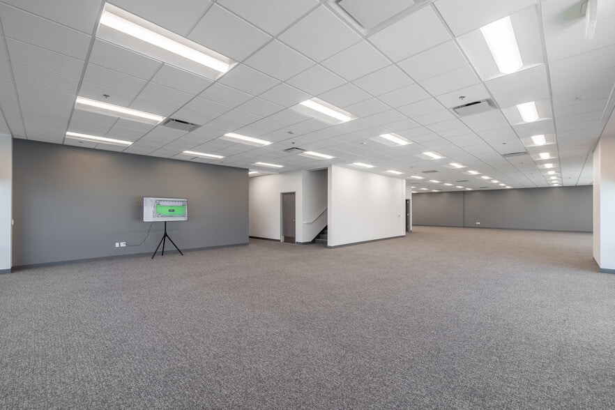 2401 E Wardlow Rd, Long Beach, CA en alquiler - Matterport 3D Scan - Imagen 2 de 37