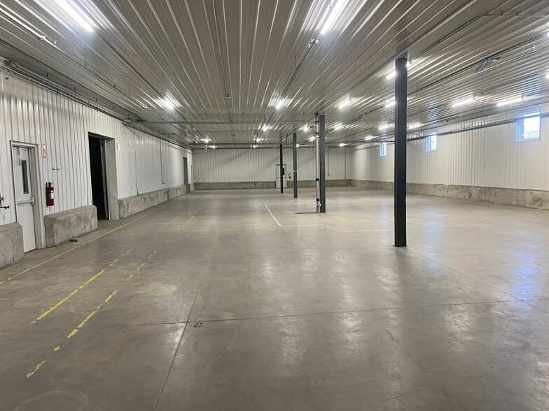 1037 Boul Industriel, Granby, QC en venta - Foto del edificio - Imagen 3 de 3