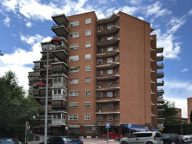 Calle Empecinado, 62, Móstoles, Madrid en venta - Foto del edificio - Imagen 2 de 2