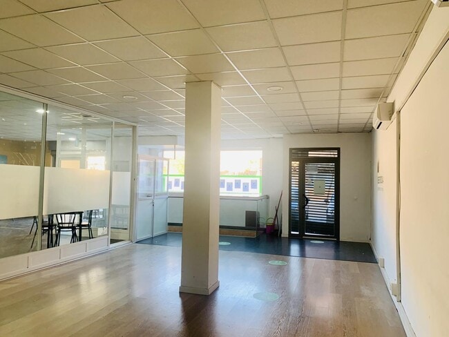 Más detalles de Local en alquiler