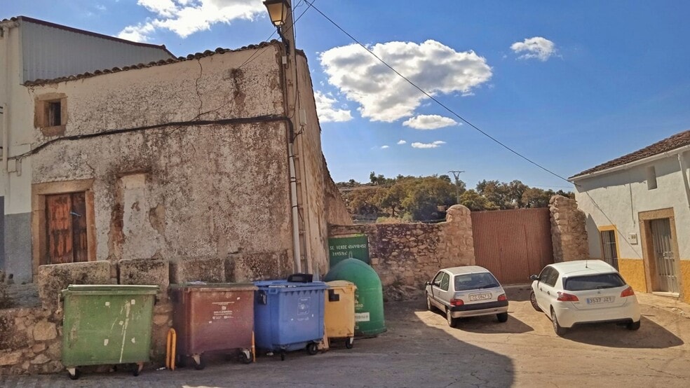 Terreno en Montánchez, Cáceres en venta - Foto principal - Imagen 1 de 7