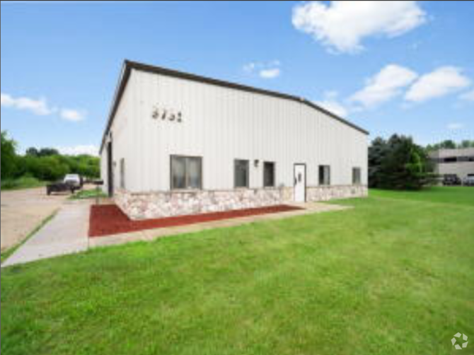 3751 Scenic Rd, Slinger, WI en venta - Foto principal - Imagen 1 de 3