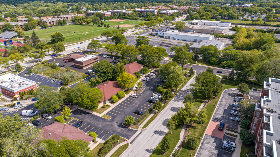 3424-3426 N Old Arlington Heights Rd, Arlington Heights, IL en alquiler - Foto del edificio - Imagen 1 de 37