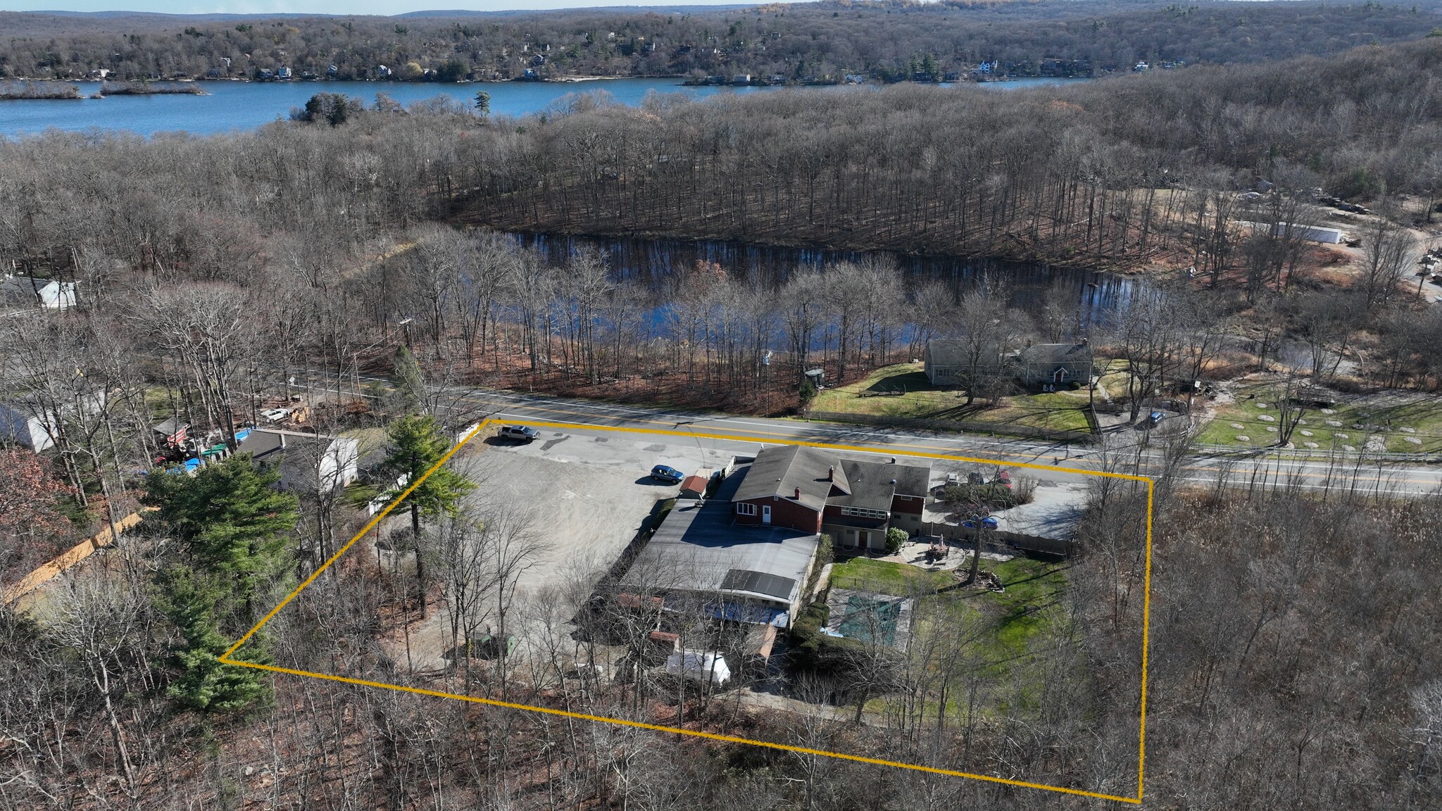 111 Highland Lakes Rd, Highland Lakes, NJ en venta Foto del edificio- Imagen 1 de 36