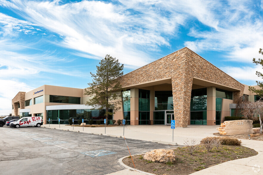 215 N Admiral Byrd Rd, Salt Lake City, UT en alquiler - Foto del edificio - Imagen 1 de 4