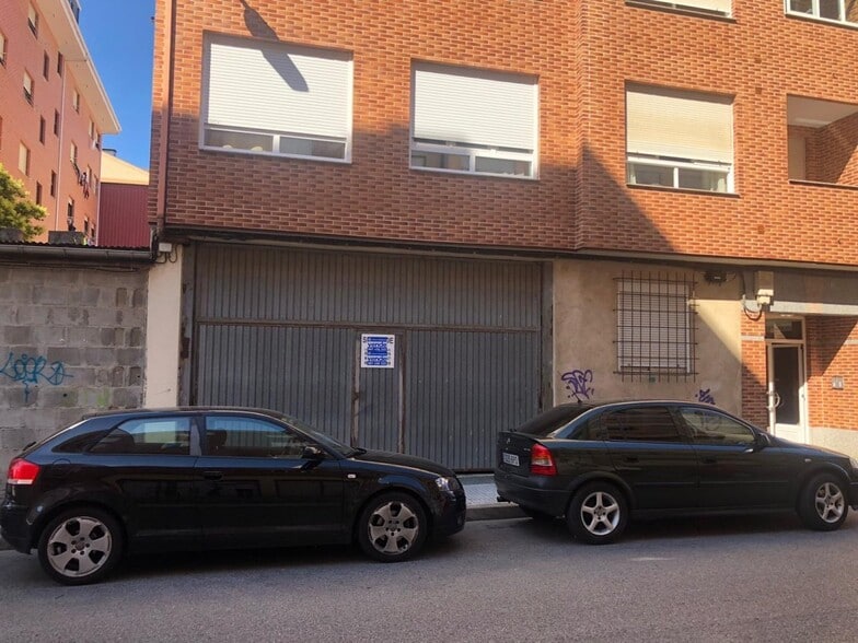 Local en Ponferrada, León en venta - Foto principal - Imagen 1 de 6