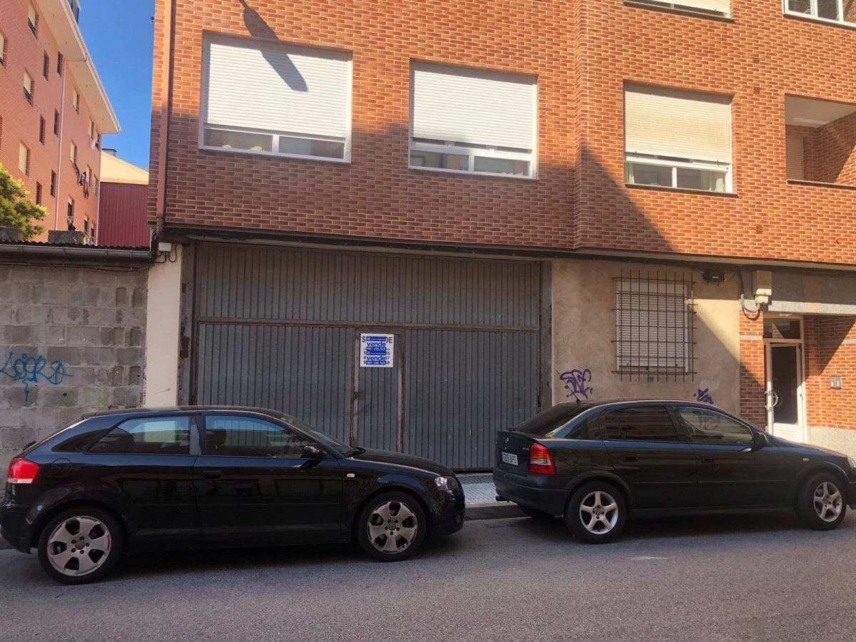 Local en Ponferrada, León en venta Foto principal- Imagen 1 de 7