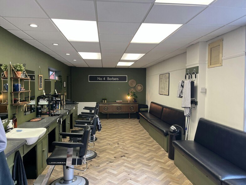 4 Park Rd, Kenilworth en venta - Foto del edificio - Imagen 3 de 11