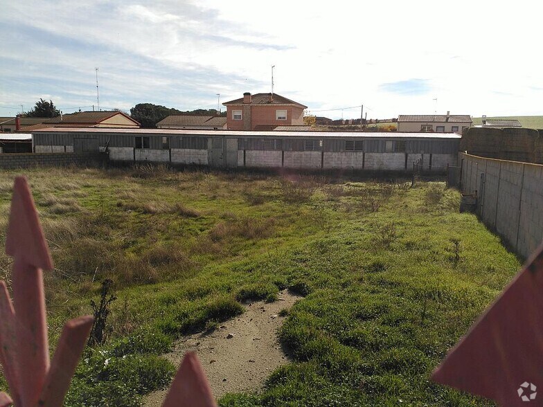 Nave en Blascosancho, Ávila en venta - Foto del edificio - Imagen 2 de 11