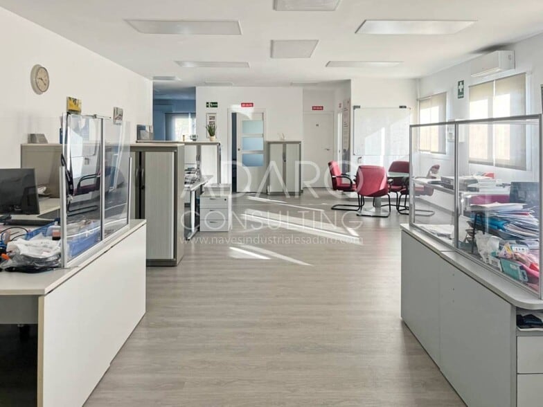 Nave en Torrejón de Ardoz, Madrid en venta - Foto del edificio - Imagen 1 de 11