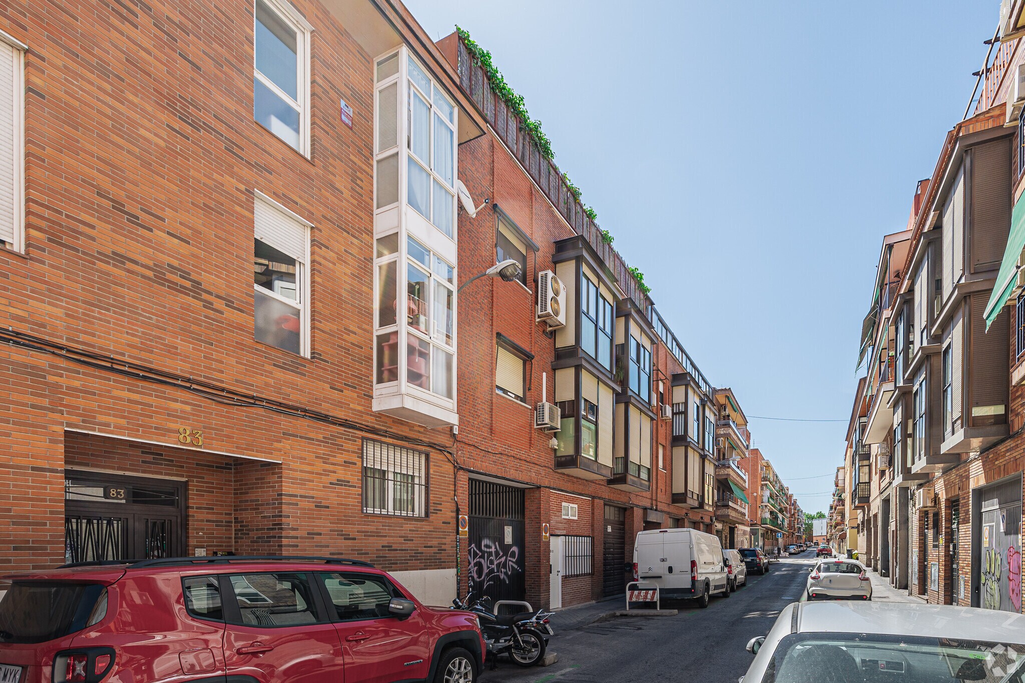 Calle Ferroviarios, 85, Madrid, Madrid en venta Foto principal- Imagen 1 de 1