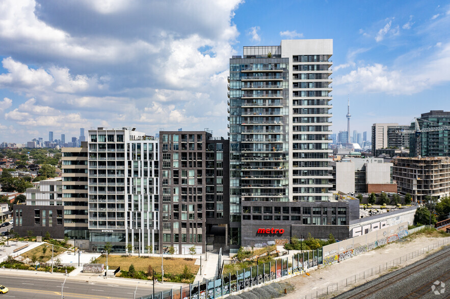 11 Peel Ave, Toronto, ON en alquiler - Foto principal - Imagen 1 de 8