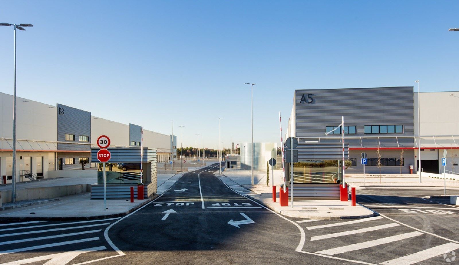 Avenida Premios Nobel, 2, Torrejón De Ardoz, Madrid en alquiler Foto del edificio- Imagen 1 de 7