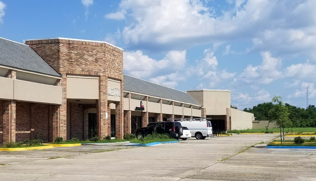 8700 Lake Forest Blvd, New Orleans, LA en alquiler Foto del edificio- Imagen 1 de 5