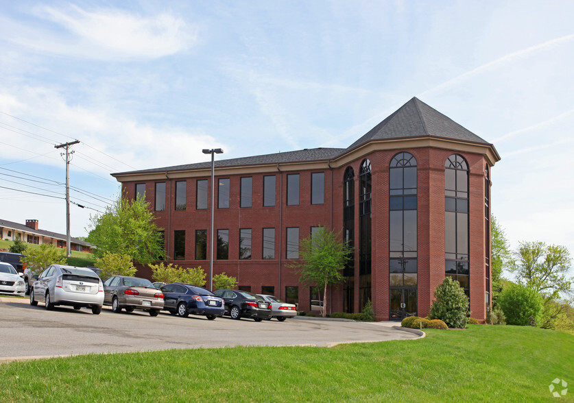 9202 S Northshore Dr, Knoxville, TN en alquiler - Foto del edificio - Imagen 1 de 7